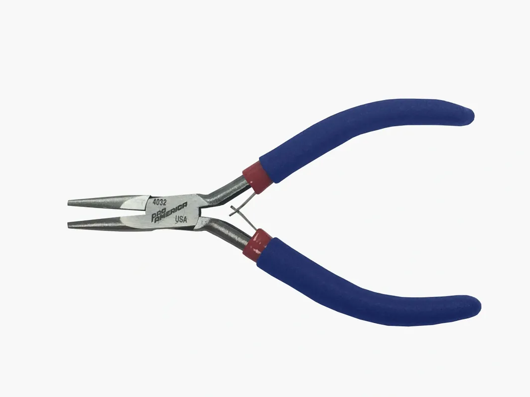 4-1/2″ Long Nose, Serrated Jaw 4032